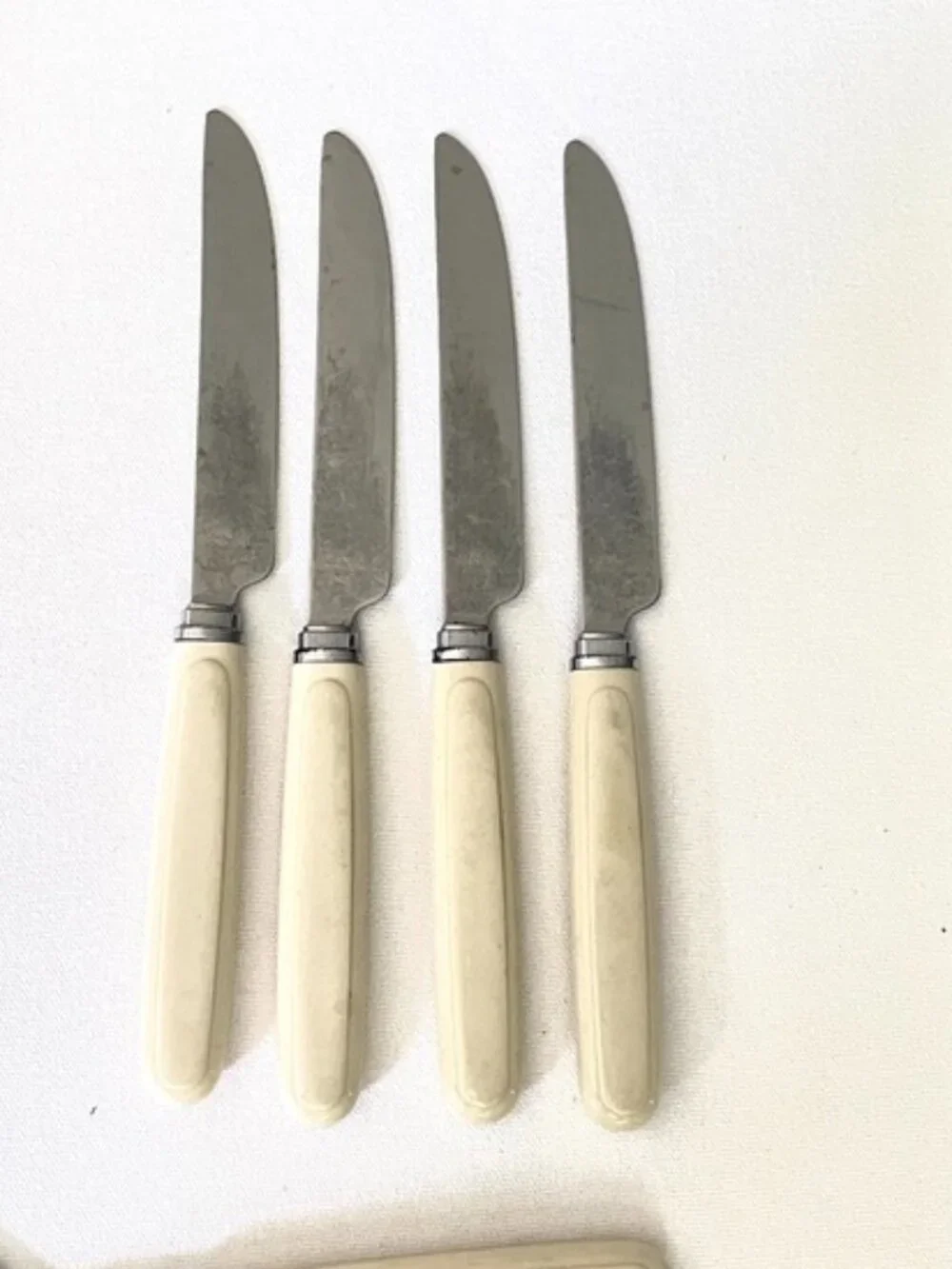 Vintage 20 Piece Corelle Abundance Flatware Set